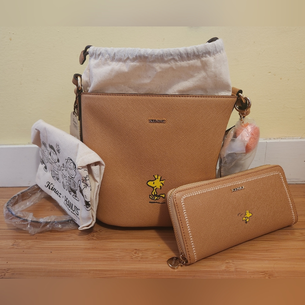 Kinaz x Peanuts Cross Body Purse